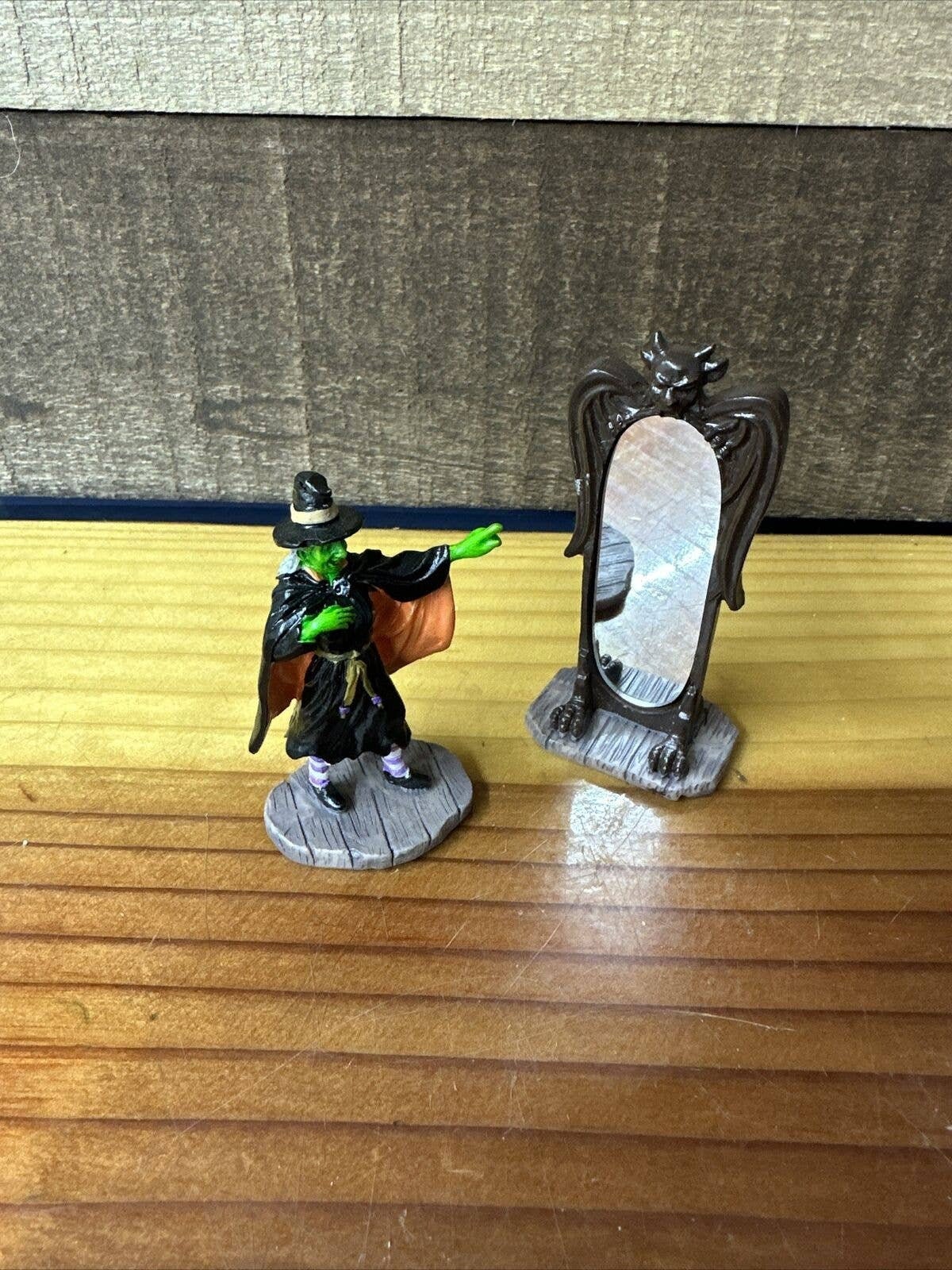 Lemax Spooky Town Mirror Mirror Witch Halloween Decor Accessory