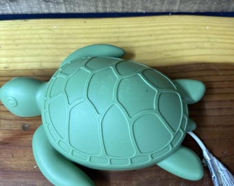 BLÅVINGAD IKEA Green Turtle Wall Lamp - Etsy