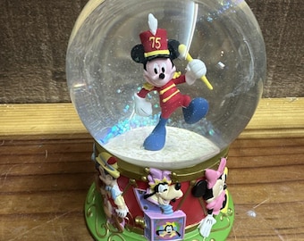 Disney Store Exclusive Jiminy Cricket & Friends Radio Snowglobe