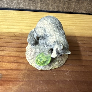Lowell Davis &quot;Anybody Home?&quot; Figurine Raccoon Turtle