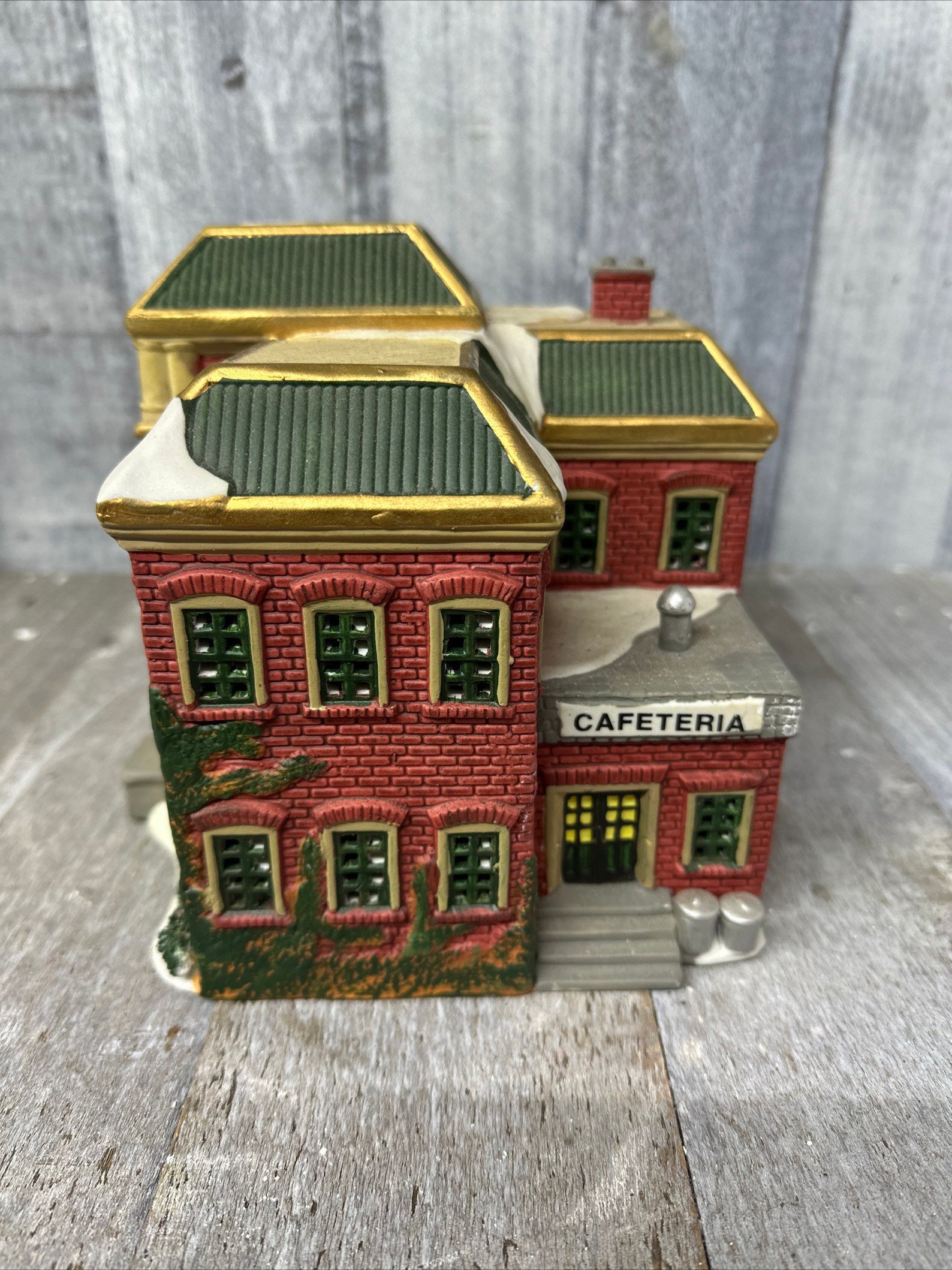 Lemax Jukebox Junction - Christmas village