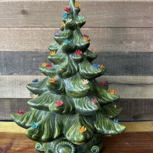 Vintage 19” Atlantic Mold Ceramic Light Up Christmas Tree Tree -no Star 1974