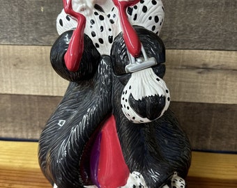 希少　Disney ディズニー　トレジャー　クルエラ・ド・ヴィル　セル画 ディズニー セル画「101匹わんちゃん/クルエラ ド ヴィル」額縁2