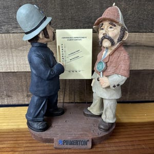 Pinkerton Service Corporation '96 Figurine Police Statue Graph Detectives