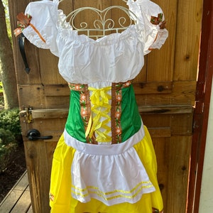 Leg avenue gretchen beer maid costume sz L