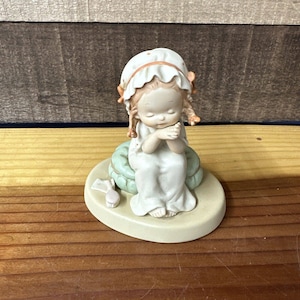 VTG Enesco Memories Of Yesterday “Wherever I Am, I’m Dreaming Of You” Figurine