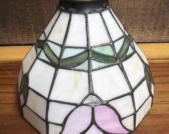 Vintage Tiffany-Stil Buntglas, floral, rosa Tulpenschirm, Cottagecore, 5,25 Zoll (ca. 13,3 cm)