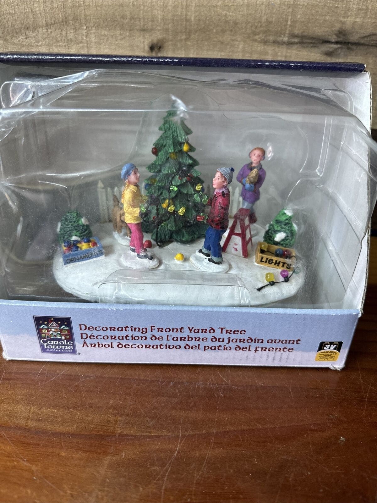 2009 Lemax Christmas Carole Towne Collection: Decorating Front