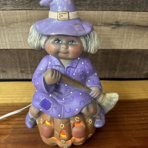 Vtg 1980s Ceramic Cabbage Patch Kids Halloween Witch Sitting on Pumpkin Light