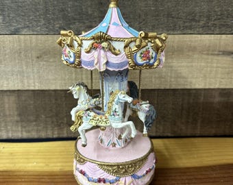Carousel Fantasy Musical Plays Carousel Waltz In Box 10”
