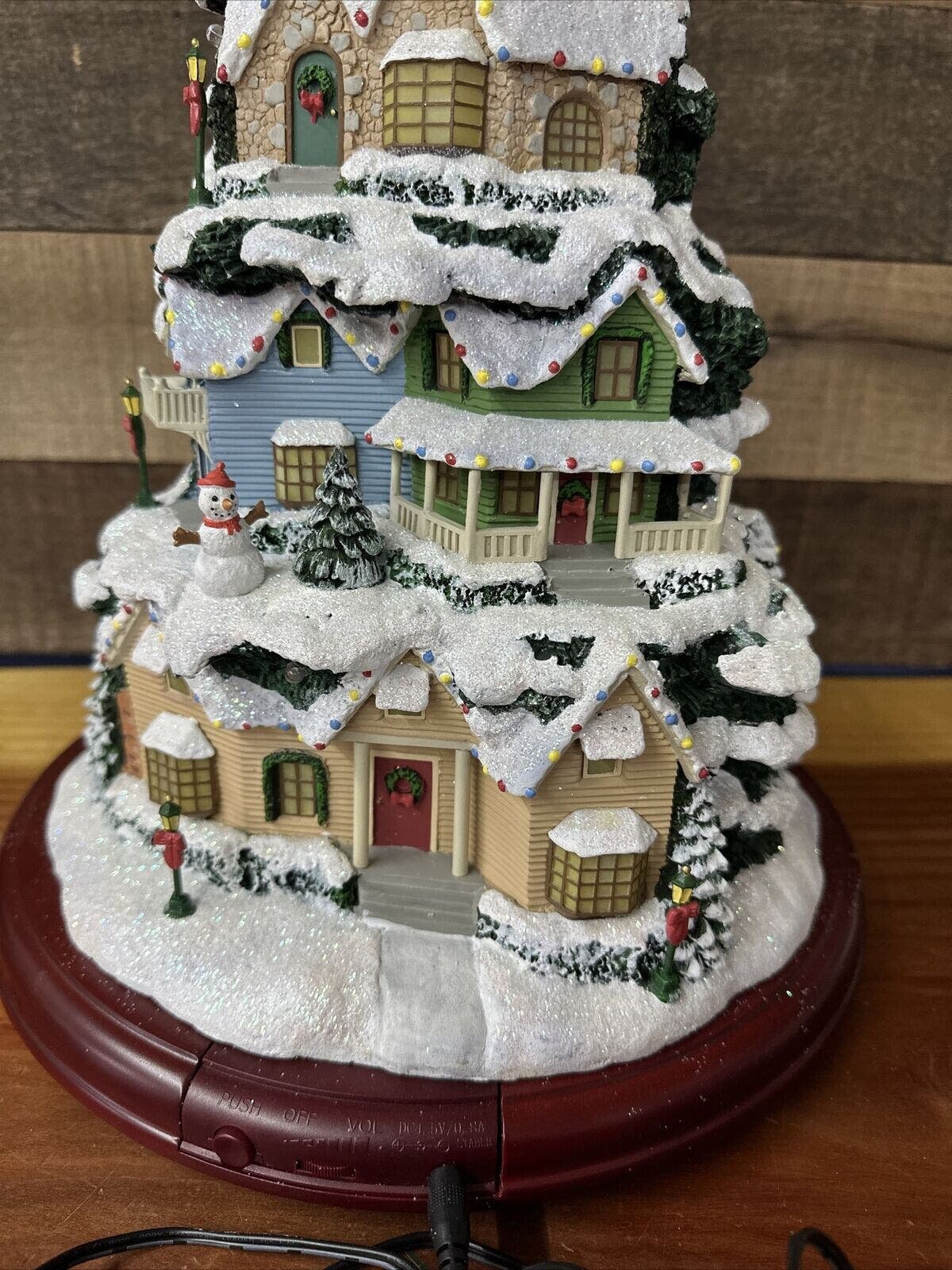 トーマス キンケード　クリスマスツリー Amazon.co.jp: トーマス・キンケード Thomas Kinkade Wonderland