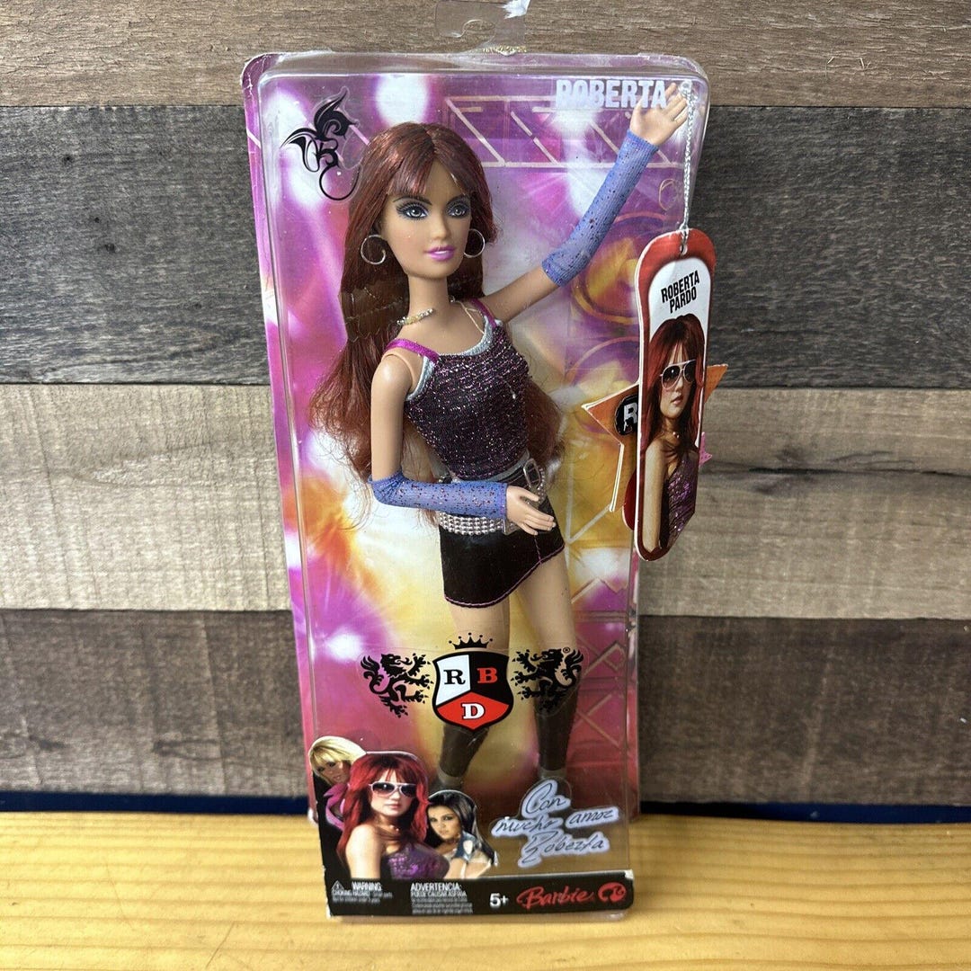 Muñeca Barbie RBD Rebelde Roberta Pardo Barbie Mattel Nueva en