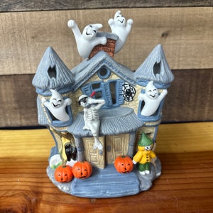Partylight Halloween haunted tealight house