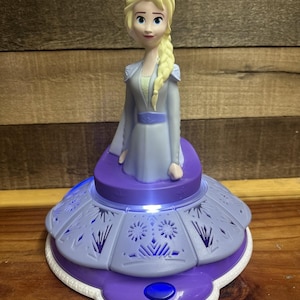Disney Frozen Elsa Singing/Spinning Night Light Peachtree Playthings