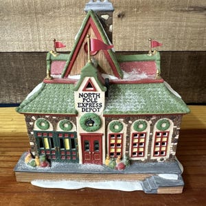 Dept 56 North Pole Express Depot #56278 Retired 1993 In Box