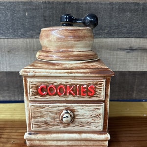 1960’s McCoy Pottery Old Fashioned Coffee Mill Cookie Jar -B