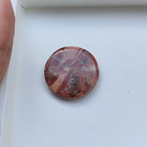 Rhodochrosite regulates and stabilises the heart beat, balances blood pressure and stimulates circulation, the kidneys image 2