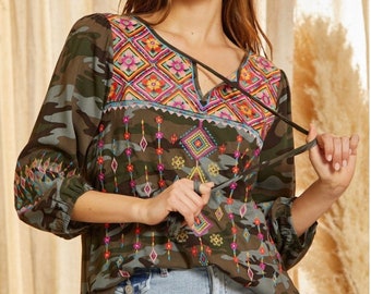 Savannah Jane embroidered top