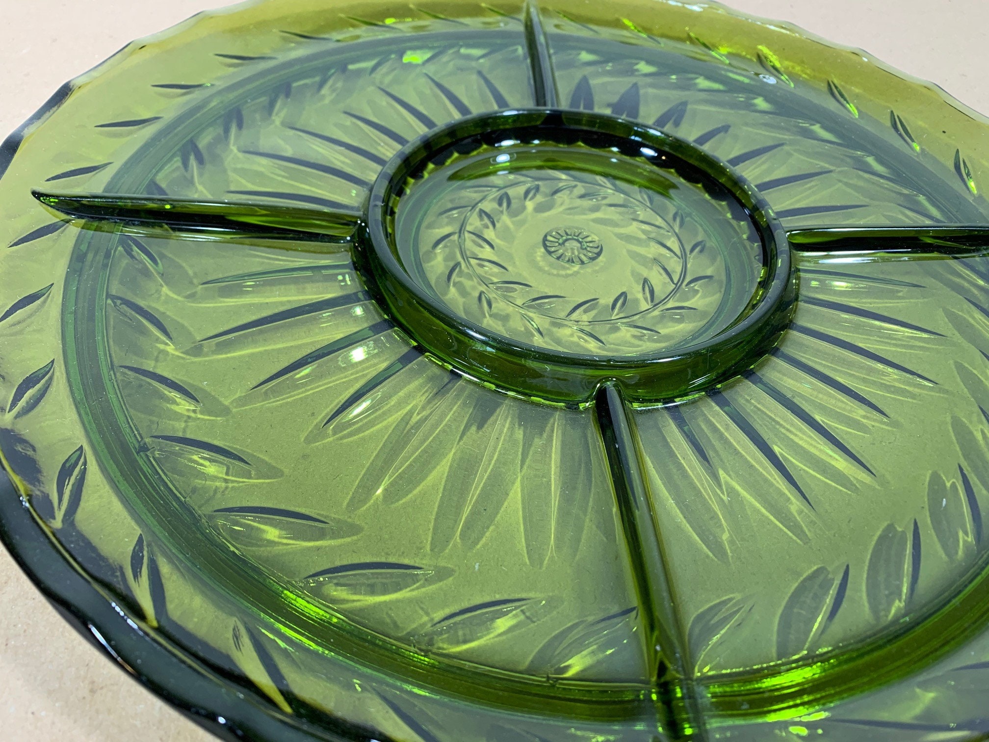 Vintage Anker Hocking 13 1/4 Grüne Glas Servierplatte | Etsy