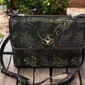 Boho Fern forest Black Canvas Satchel bag, Green crossbody Moon purse, Cute Vegan leather strap Dark Cottagecore adjustable strap handbag zdjęcie 10