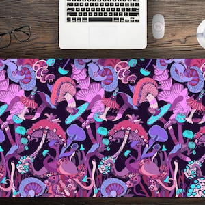 Trippy Pyschedelic Mushroom Large Purple Desk Mat, Large Desk PAd for Gaming, Kawaii Witch Desk Mat, Lofi Gaming Mouse Pad for Gamers