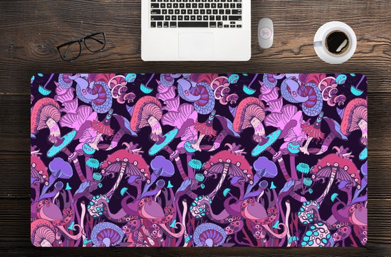 Trippy Pyschedelic Mushroom Large Purple Desk Mat, Large Desk PAd for Gaming, Kawaii Witch Desk Mat, Lofi Gaming Mouse Pad for Gamers