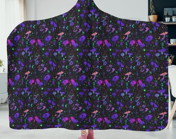 Forest witch Purple Magic mushroom Hooded Blanket, Witchy Festival blanket cloak, Cute mushroom forager green witch outdoor camping blanket