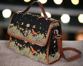 Cottagecore Motte und Mondphasen Umhängetasche, Hexe Mondphasen Crossed body veganes Lederband Handtasche, Gothic Tasche Hippies Boho Geschenk