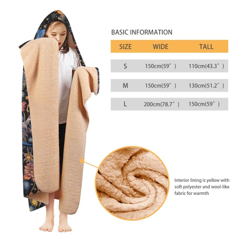 May include: A hooded blanket with a black outer layer adorned with a celestial pattern and a soft, yellow interior. Available in sizes: S (150cm wide, 110cm tall), M (150cm wide, 130cm tall), and L (200cm wide, 150cm tall).