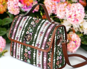 Borsa a tracolla in tela stile Cottagecore con fiori vari, borsa a tracolla boho da donna, graziosa borsa a mano con cinturino in pelle vegana, regalo boho hippy