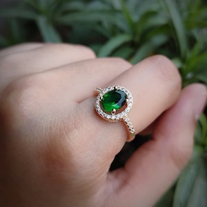 Emerald ring , 925 Sterling Silver, Statement Ring, may birthstone ring, wedding ring, Emerald halo ring, birthday Gift For Her