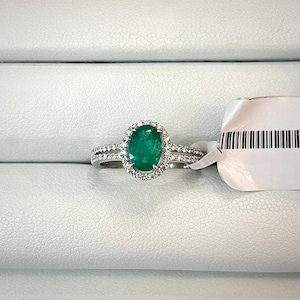 Emerald ring/ oval cut emerald ring/ 925 sterling silver ring/ may birthstone ring/ promise ring/ proposal ring/ birthday gift for her