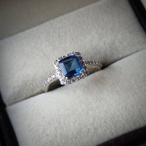Blue Sapphire Ring, 925 Sterling Silver, Statement Ring, September Birthstone ring , Blue Gemstone Ring, Engagement Ring, Gift For Her