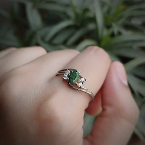 Emerald ring/ oval cut emerald ring/ 925 sterling silver ring/ may birthstone ring/ promise ring/ proposal ring/ birthday gift for her
