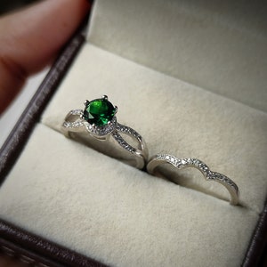 Emerald ring with wedding band , 925 Sterling Silver, Statement Ring, may birthstone ring, promise ring for her, birthday Gift For Her
