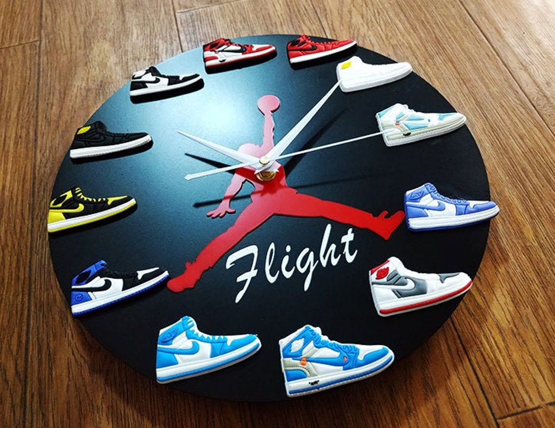 air jordan clock with mini shoes air jordan clock with mini shoes
