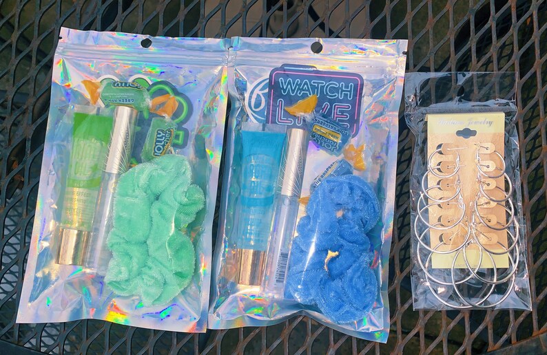 Lip Gloss Earring Bundle Etsy