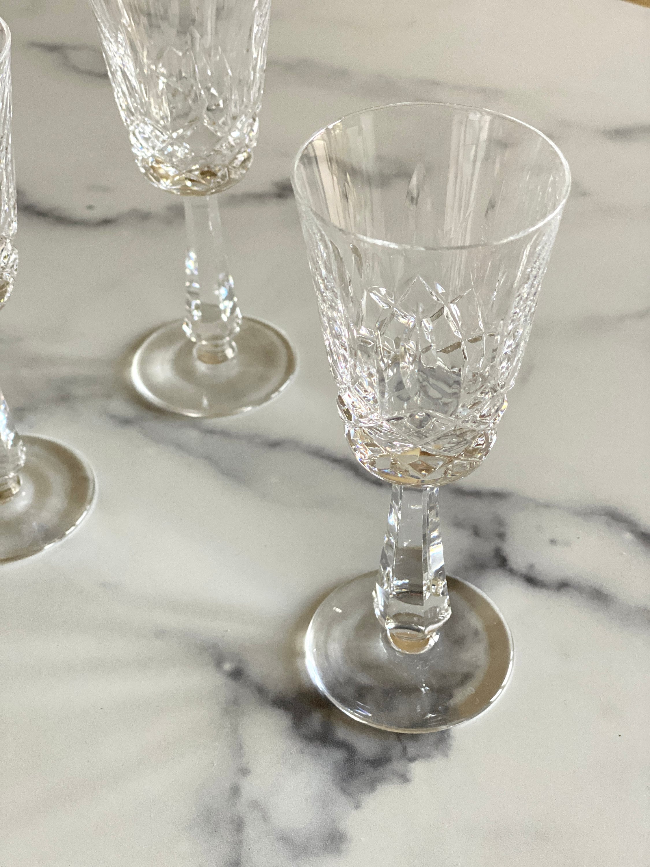 Set of 6 Short Stem Glasses with Cut Crystal Design – Classic Touch Decor