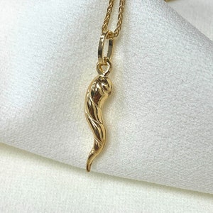 Real 14K Yellow Gold Twisted Cornicello Italian Horn Charm Small Pendant For Necklace or Chain