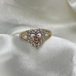 14K Solid Gold Quinceanera CZ Herz Cut Ring, Zirkonia Herz Ring, 15 Anos Geburtstagsgeschenk für Mädchen, 15 Jahre alter Geburtstag Schmuck