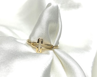 Prawdziwy 14-karatowy żółty złoty pierścionek z prostym i gładkim, otwartym, krzyżykowym bokiem, do noszenia na co dzień