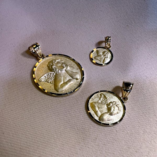 Vero ciondolo religioso in oro giallo 14K, piccolo, grande, rotondo, a forma di angelo custode, cherubino, collana incisa, ciondolo con incisione