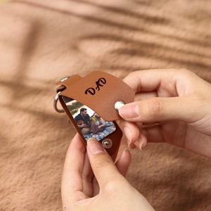Porte-clé en cuir avec photo, porte-clé photo/texte en cuir personnalisé, porte-clé photo pour petit ami, porte-clé pour lui, cadeau personnalisé pour lui