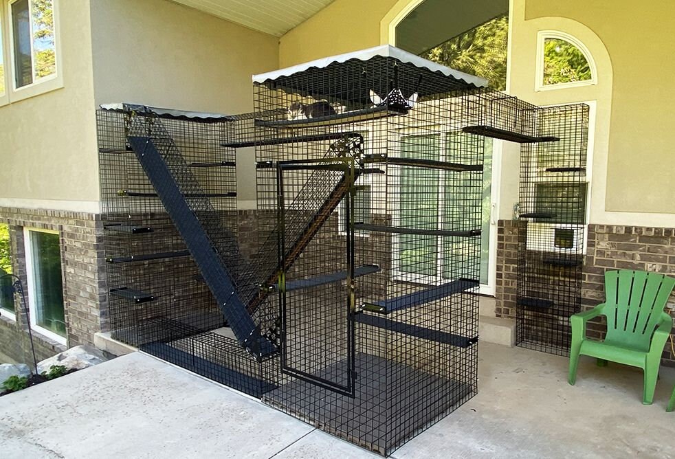 8piece Urban Forest Catio Indoor & Outdoor Cat Enclosure, Pet