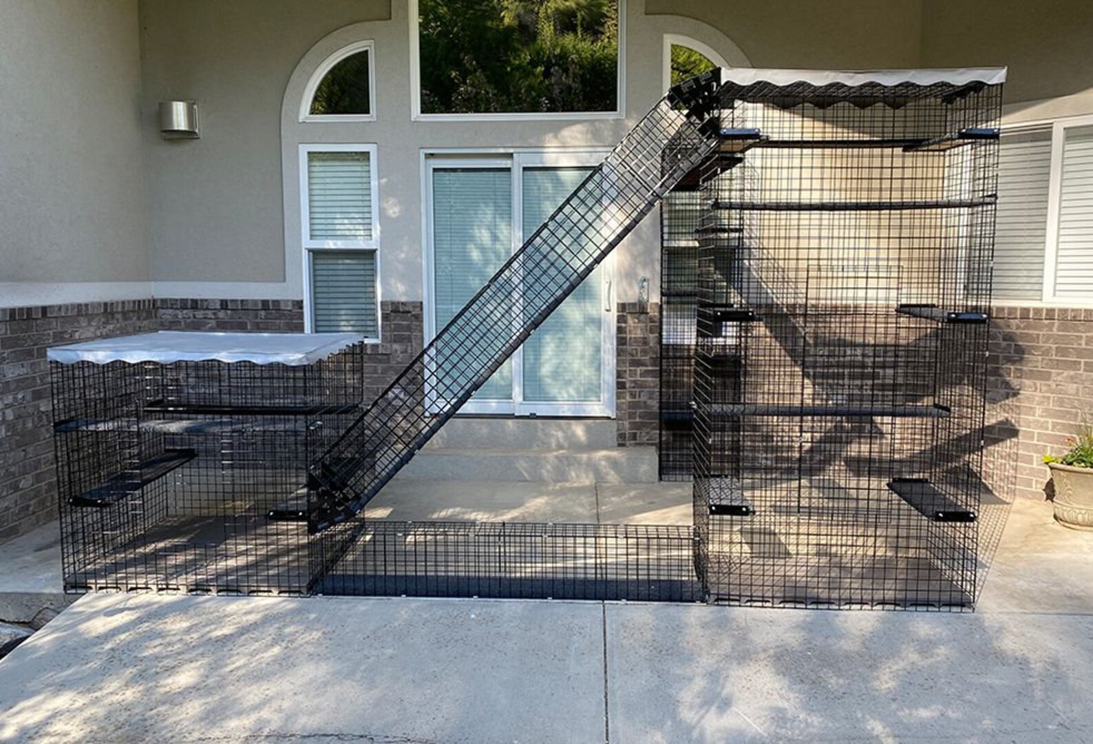 6piece Residential Retreat Catio Indoor & Outdoor Cat Enclosure, Pet