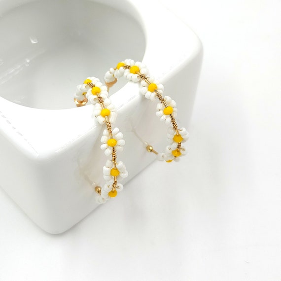 Daisy Hoop Earrings Beaded Flower Hoop Earrings Beaded Daisy Etsy
