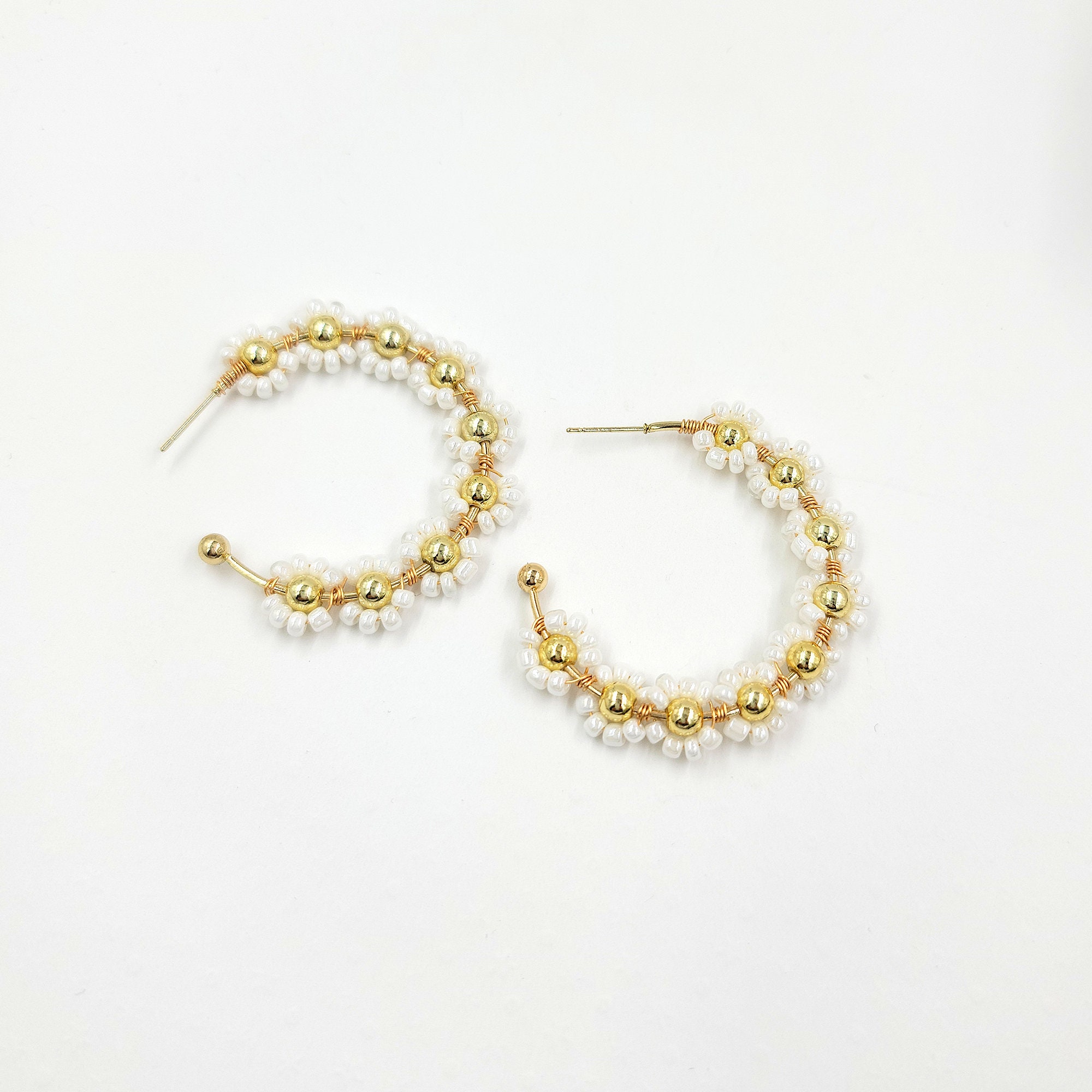 Daisy Hoop Earrings Beaded Flower Hoop Earrings Beaded Daisy Etsy