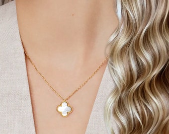 Hand Crafted 16 Mother of Pearl Clover Necklace. Hand Crafted 16 Mother of Pearl Clover Necklace.