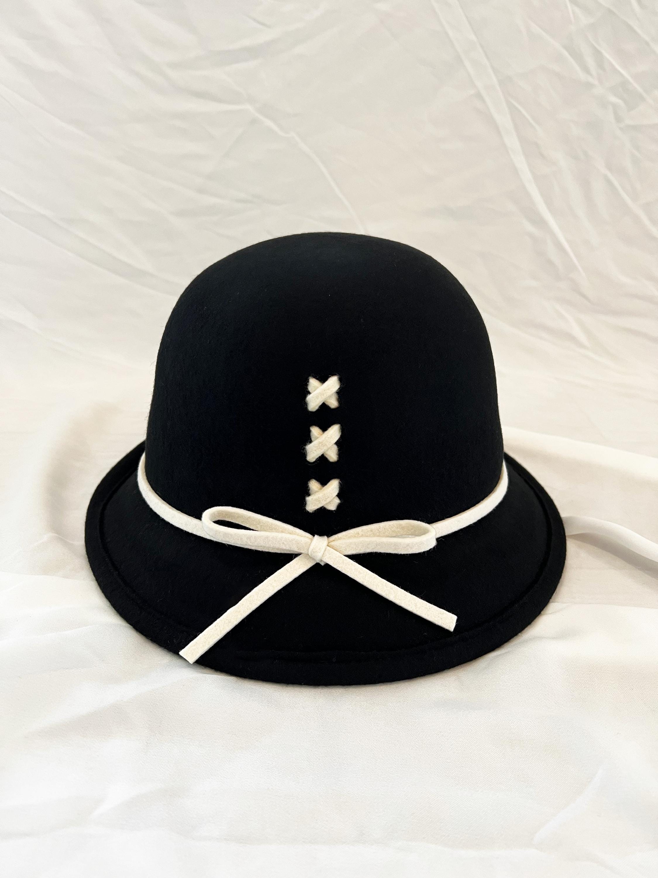 Black hat Cloche hat Winter hat Felt hats Womans winter hat 1920s hat Bucket hat Woman hat Derby hat Flapper hat Unique hat Pillbox hat