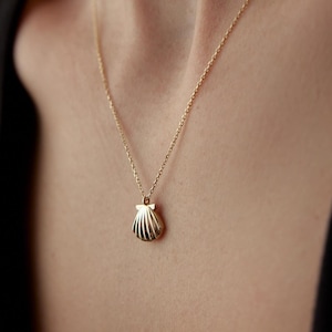 Real Gold Seashell Necklace, Summer Intial Charm, Gold Beach Jewelry, Surf Lover Gift, Oyster Necklace, Tiny Shell Pendant, Christmas Gift